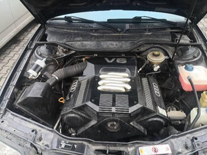 Audi A6 (c4) 2.6 (110kw) (12 foto / 13)