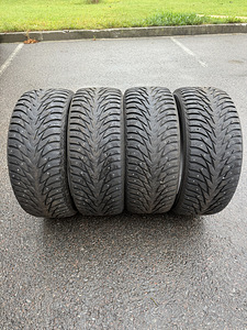 245/45R19 Yokohama (1 foto / 8)