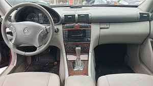 MB c230 2,5l v6 150kw 2006a (11 foto / 12)