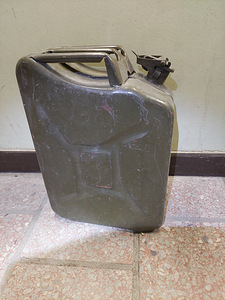 Küttusekanistrid 20l metallist (1 foto / 1)