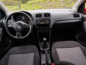 Volkswagen Polo 2012a. (6 foto / 9)