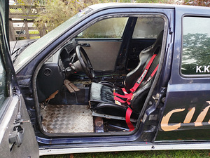 Vw Golf GTI ringrajaauto (9 foto / 14)