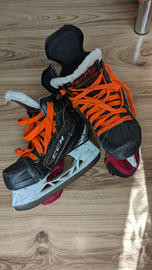 Uisud CCM / skates suurus 31 (1 foto / 4)
