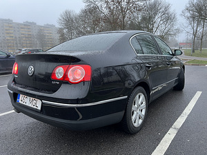 Volkswagen Passat B6 (4 foto / 12)