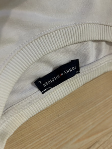 Tommy Hilfiger pusa (2 foto / 2)