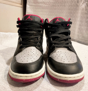 Nike air jordanid 38,5 suurus (3 foto / 6)