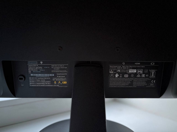 Monitor Lenovo D22-10 21,5"