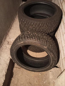 Rehv M+S 225/45 R17 (1 foto / 3)