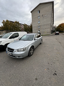 Продажа автомобиля (3 фото из 5)