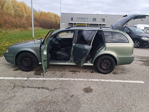 Skoda Octavia (6 фото из 9)