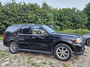 Lincoln Navigator 4x4 2005 (7 foto / 7)
