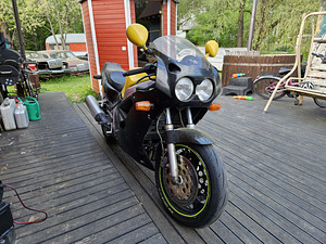 M,Yamaha FZR 1000 (3 foto / 4)