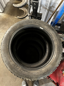 Rehvid R17 215/55 (1 foto / 6)
