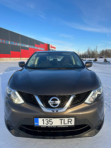 Nissan Qashqai 2015 1.6 120kw (5 foto / 9)