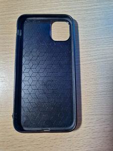 Чехол iphone 11 (2 фото из 2)
