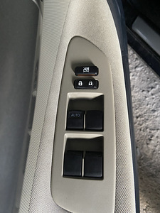 Toyota Auris 1.6 91kW 2008 (11 foto / 11)