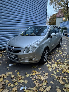 Opel Corsa (2 фото из 11)