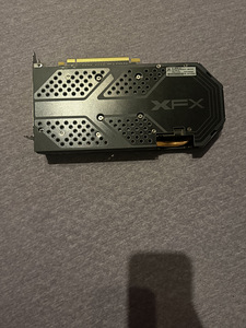 AMD Radeon RX 580 8GB (2 foto / 3)