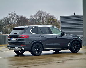BMW X5 xDrive40d MHEV 2022 GARANTII + TASUTA HOOLDUS (4 foto / 14)