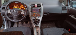 Müüa auto Toyota Auris