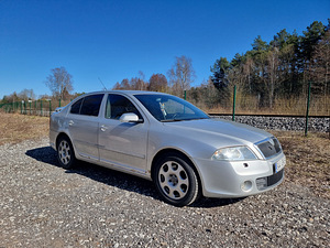 Skoda octavia VRS (3 foto / 8)
