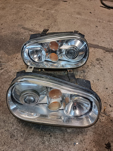 Golf 4 xenon esituled (1 foto / 9)