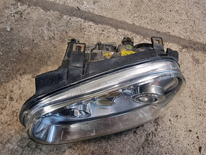 Golf 4 xenon esituled (3 foto / 9)