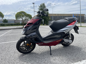 Aprilia SR70 Street (5 foto / 9)