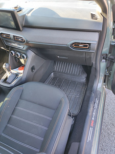 SANDERO STEPWAY EXPRESSION TCE 90 X-TRONIC MY23 (9 foto / 9)