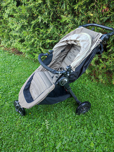 Коляска baby jogger City mini GT (2 фото из 4)