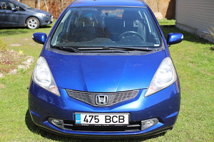 Honda Jazz, 1.4 73kW, bensiin, manuaal, 08/2009 (3 foto / 15)