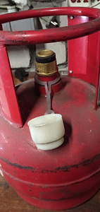 Газовые баллоны (3 фото из 3)