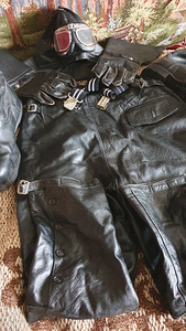 Vintage nahast komplekt (2 foto / 3)
