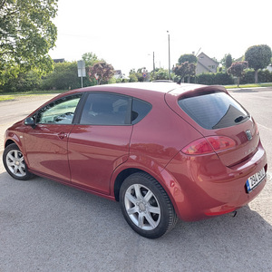 SEAT Leon 1.6 75kW (2 foto / 6)