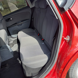 Seat Leon 1.6 75kw 2007 (6 foto / 6)