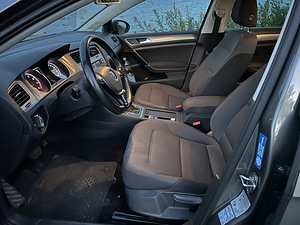 VOLKSWAGEN GOLF VARIANT (4 foto / 6)