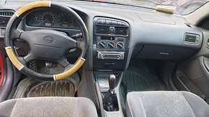 Toyota Avensis, 1999 (2 foto / 5)