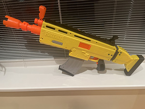 Nerf x Fortnite (2 foto / 5)