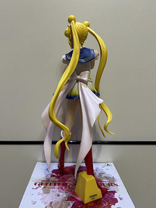 Фигурка Sailor Moon (4 фото из 6)