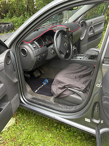 Volkswagen Touareg 2004 (9 foto / 14)