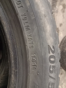 205/55R16 (2 фото из 4)