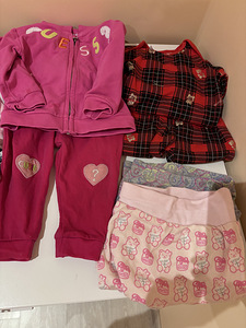 Müüa guess bodyd, dressikad, retuusid ja Elsi müts ja sall k (5 foto / 9)