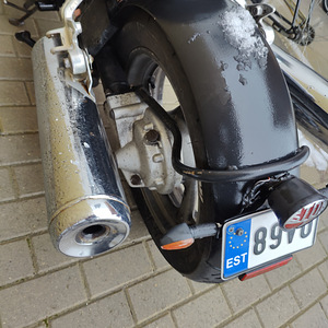 Mootorratas Yamaha XJ900s bobber kardaaniga (4 foto / 10)