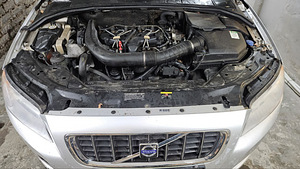 Volvo v70 2.4d 120kw automaat Ühe auto varuosad (7 foto / 7)