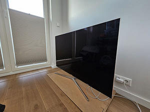 Samsung 55" 4k UHD Smart TV (2 фото из 3)
