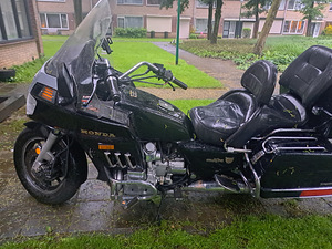 Honda GoldWing 1200gl (1 foto / 9)