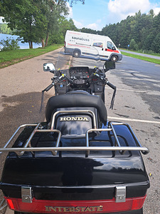 Honda GoldWing 1200gl (7 foto / 9)