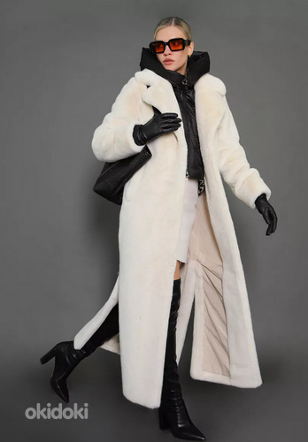 Зимняя куртка с утеплителем из пуха