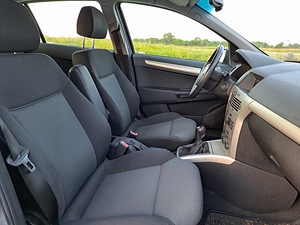 Opel Astra 1.4l 2007 (8 foto / 8)