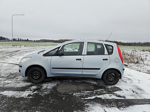 Mitsubishi Colt 1.3 70kW (2 foto / 11)